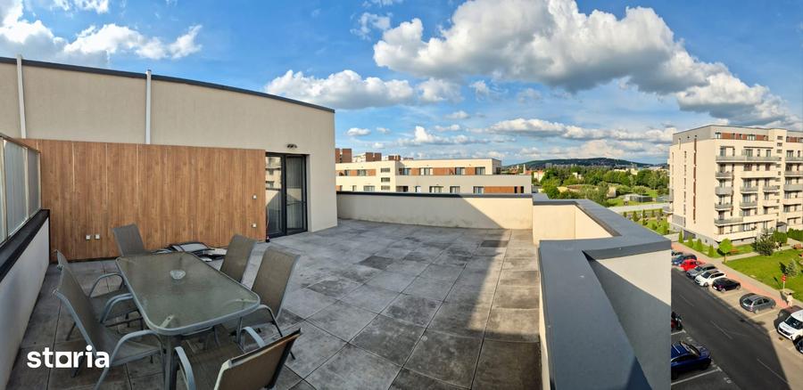 Apartament cu 3 camere decomandat în Libertății