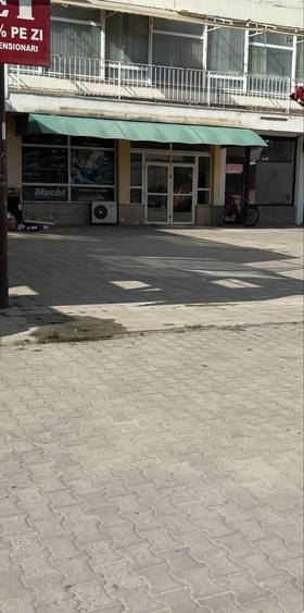 Spațiu comercial, de 80 mp, în Central