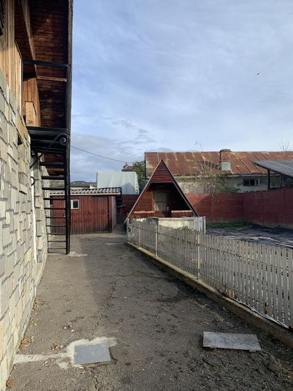 Casă cu 4 camere în Central