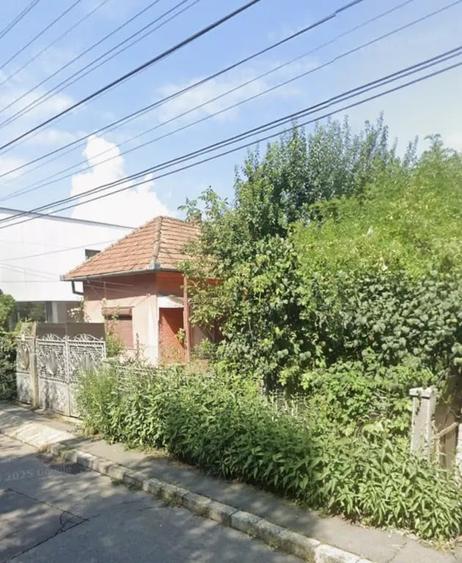 Teren de 562 mp, în Central