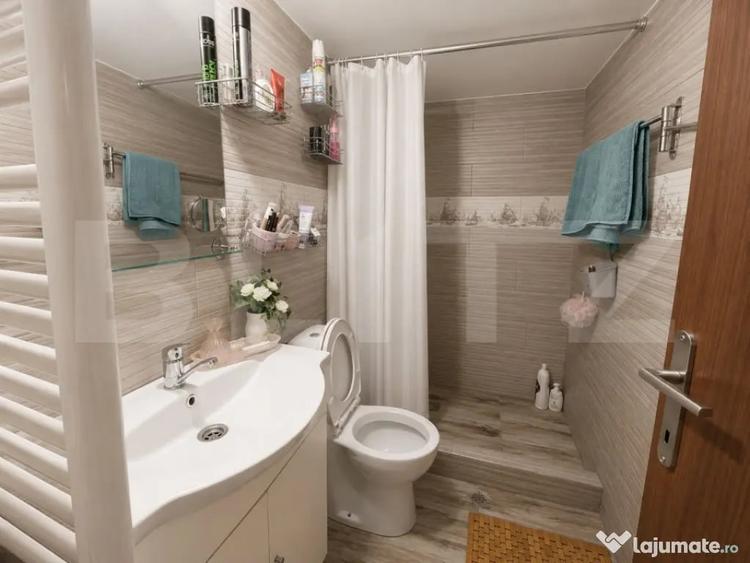 Casă cu 5 camere cu Teren 60 Mp în Ultracentral