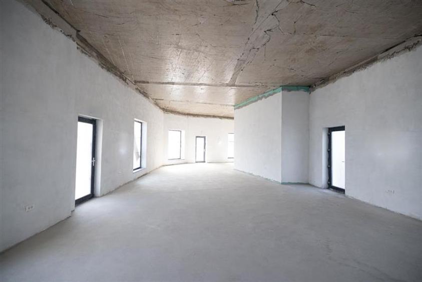 Spațiu comercial, de 200 mp, în Blașcovici