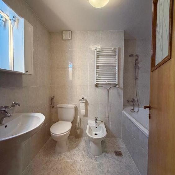 Apartament cu 3 camere decomandat în Calea Plevnei