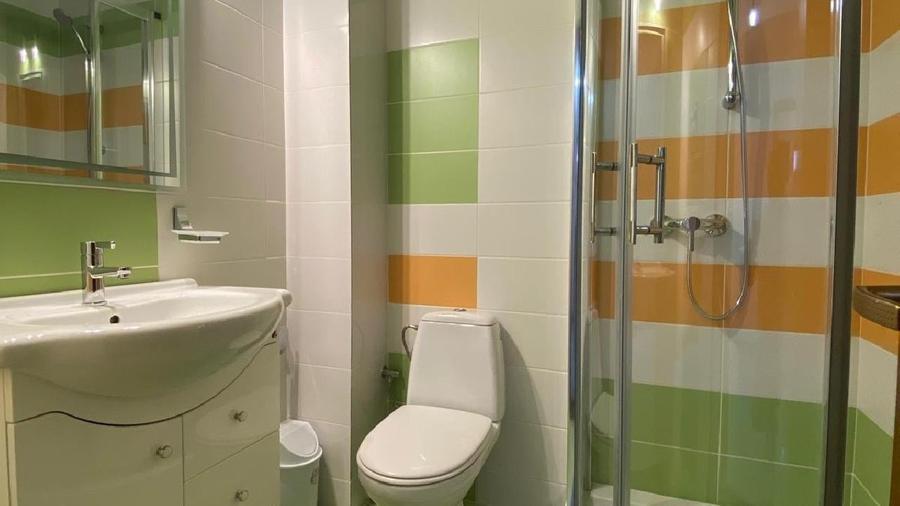 Apartament cu 3 camere decomandat în Bucium