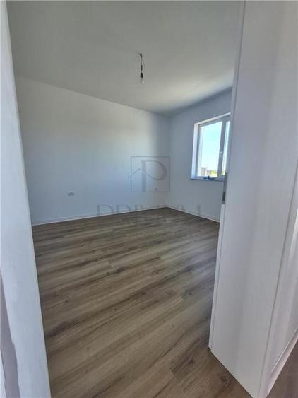Duplex cu 3 camere cu Canalizare în Moșnița Nouă