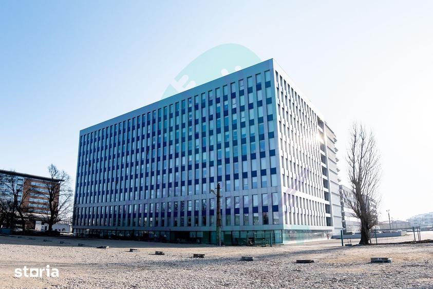 Spațiu comercial, de 12,500 mp, în Central