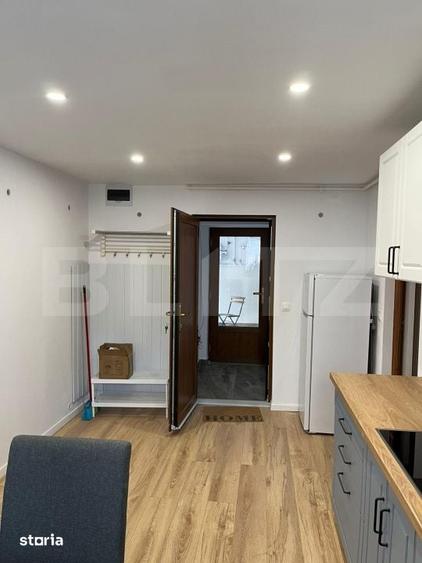 Casă cu 10 camere cu Teren 380 Mp în Central