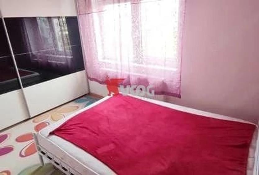 Apartament cu 2 camere semidecomandat în Bucovina