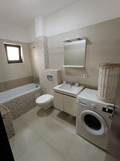 Apartament cu 3 camere decomandat în Dumbrăvița