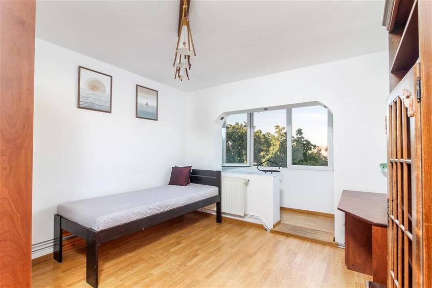 Apartament cu 4 camere decomandat în Gheorgheni