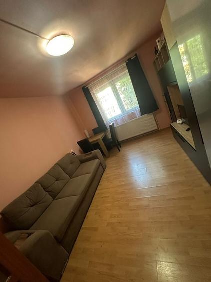 Garsonieră decomandată în Mărăști