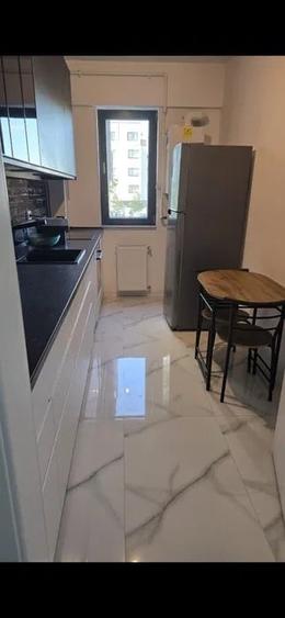 Apartament cu 3 camere decomandat, mobilat în Pipera