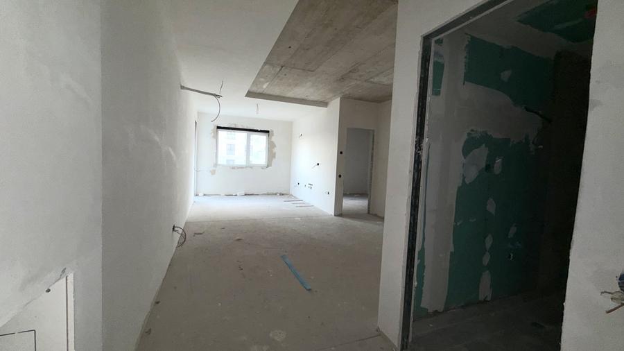 Apartament cu 2 camere semidecomandat în Pipera
