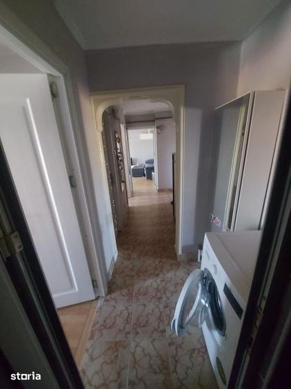 Apartament 2 camere, zona 1 Mai Est, etaj 4 din 4 - 9