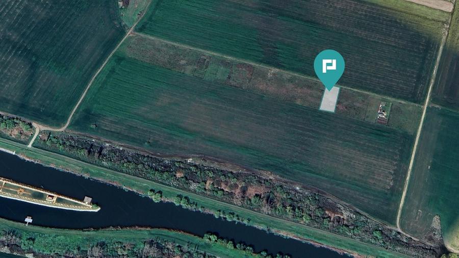 Teren Construcții intravilan de 665 mp, în Sânmihaiu Român