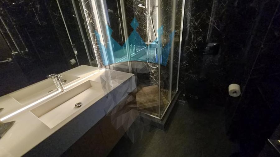 Apartament cu 4 camere decomandat, mobilat în Tei