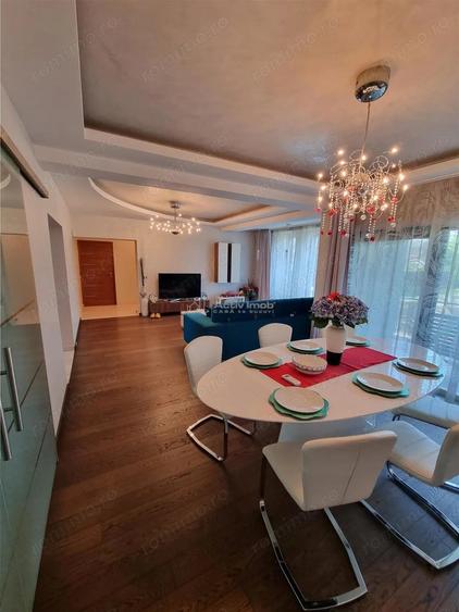 Casă cu Teren 1659 Mp în Central