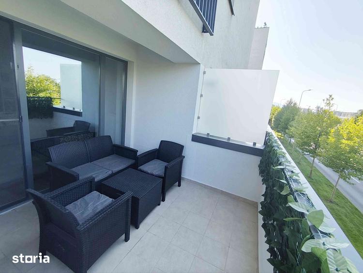 Apartament cu 2 camere decomandat în Tractorul