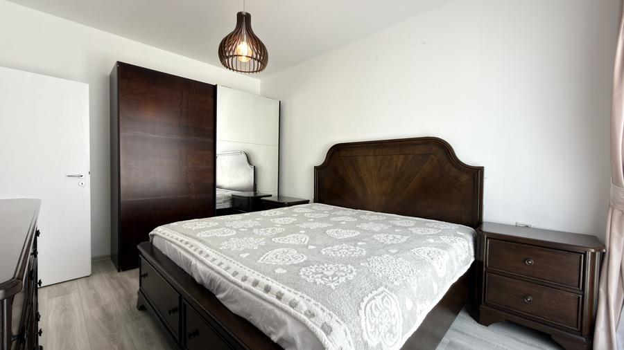 Apartament cu 3 camere decomandat, mobilat în Dumbrăvița