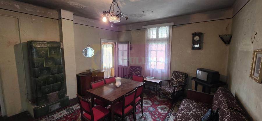 Apartament cu 3 camere nedecomandat în Furnica