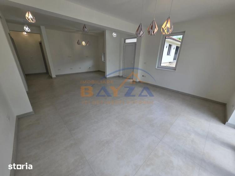 Casă cu 4 camere cu Teren 550 Mp în Central