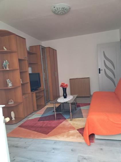 Casă cu 2 camere decomandat cu Teren 55 Mp în Central