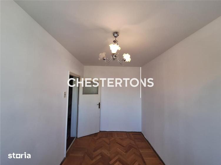 Apartament cu 3 camere semidecomandat în Gării