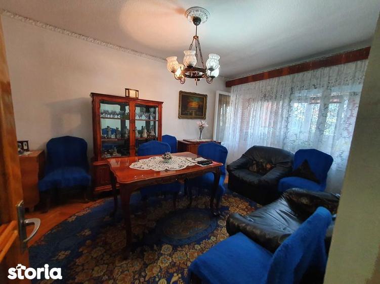 Apartament cu 4 camere, mobilat în Central