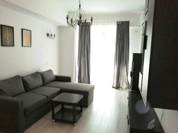 Apartament cu 2 camere decomandat în Splaiul Independenței