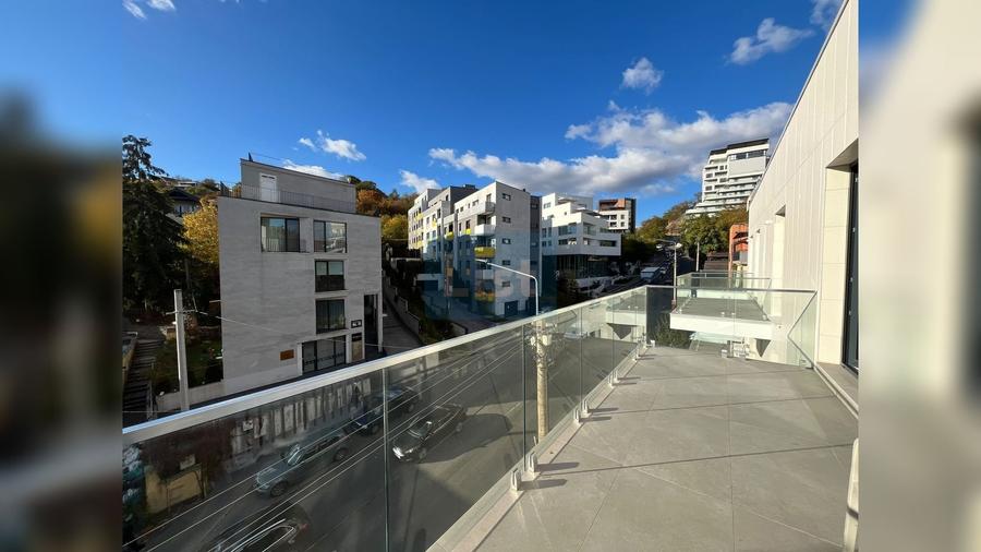 Apartament cu 2 camere semidecomandat în Grigorescu