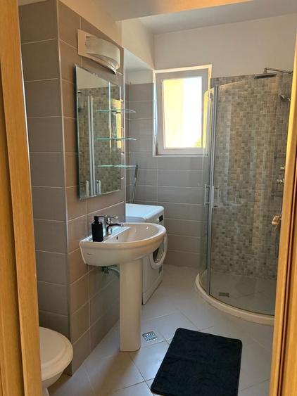 Apartament cu 2 camere decomandat în Berceni