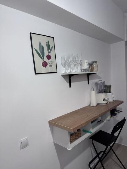 Apartament cu 3 camere nedecomandat în Lacul Morii
