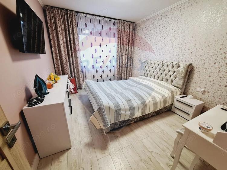 Casă cu 5 camere cu Teren 2100 Mp în Hidiș