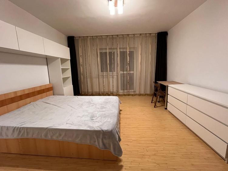 Garsonieră decomandată în Brâncoveanu