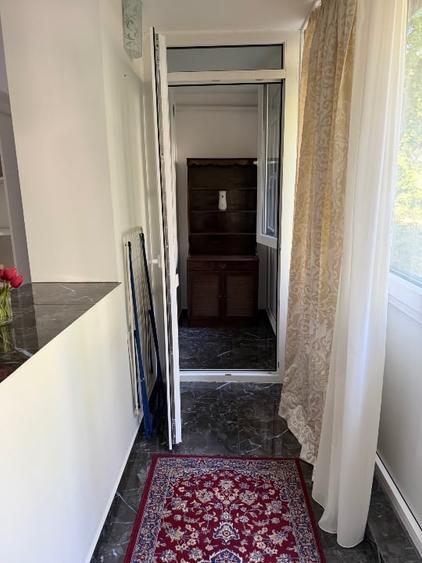Apartament cu 2 camere semidecomandat, mobilat în Drumul Taberei