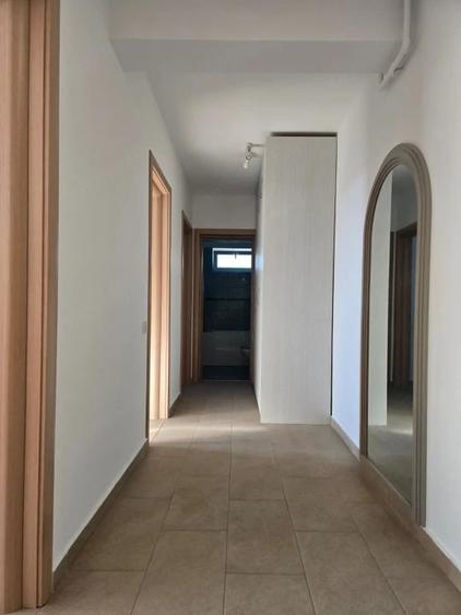 Apartament sptios Otopeni, parcul Unirii, utilat si mobilat. bloc cu lift - 11