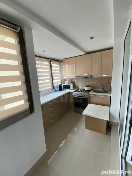 Apartament cu 3 camere semidecomandat în Florești