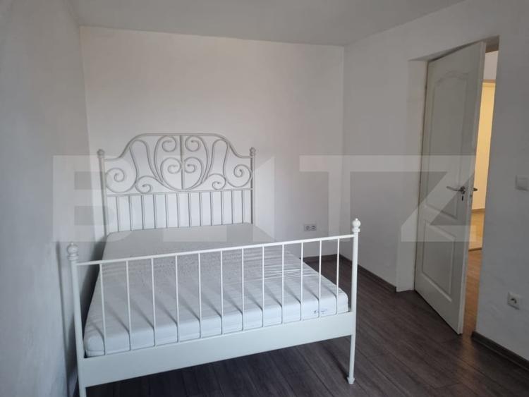 Apartament cu 3 camere semidecomandat în Est