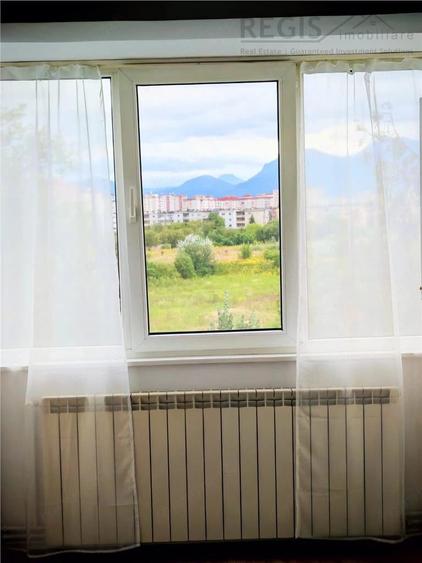 Apartament cu 2 camere semidecomandat în Centrul Civic