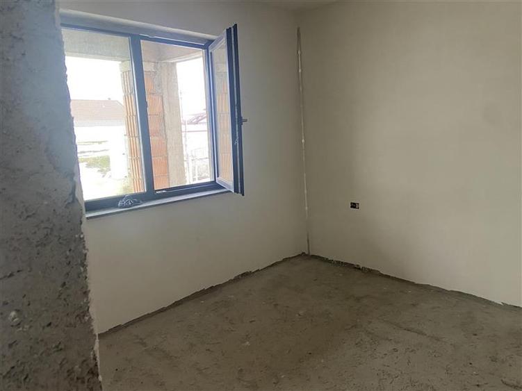 Casă individuală cu 3 camere cu Teren 501 Mp în Câmpineanca