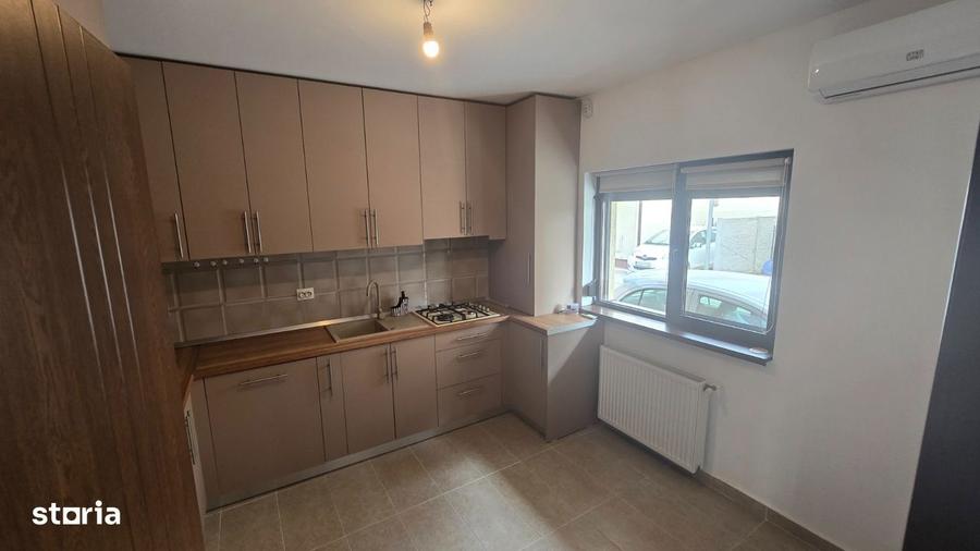 Casă cu 4 camere cu Teren 162 Mp în Central