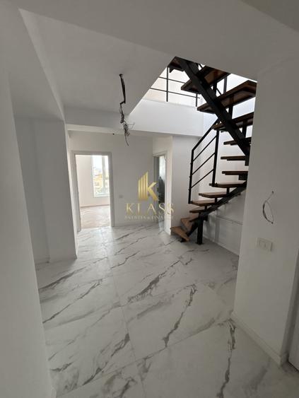 Apartament cu 3 camere semidecomandat în Dacia