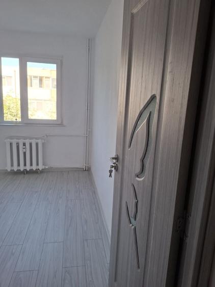 Vand apartament 3 camere -Tomis Nord aleea Umbrei - 2