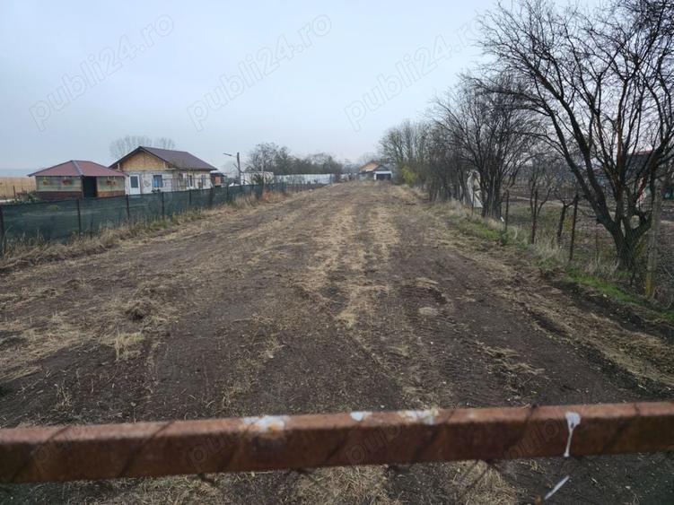 Teren de 1250 mp, în Nanov