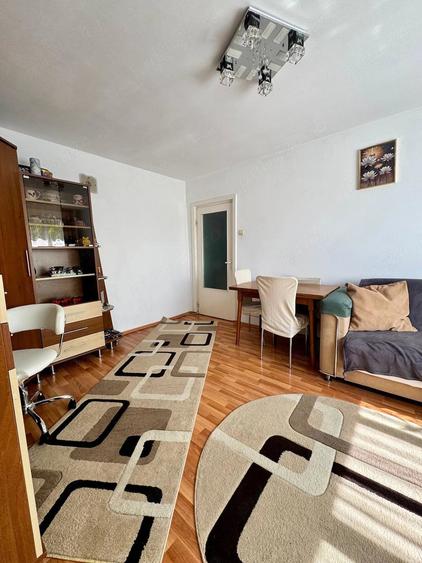 Proprietar vand apartament - 2