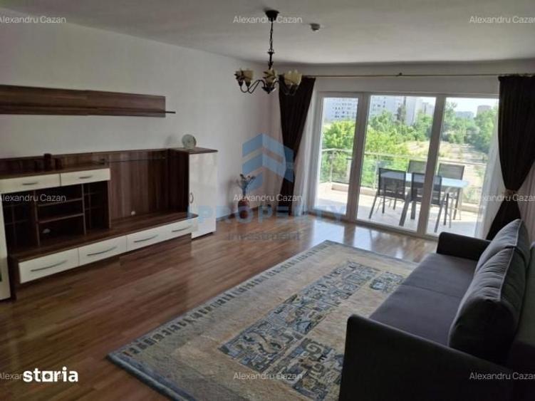 Apartament cu 3 camere decomandat în Pajura