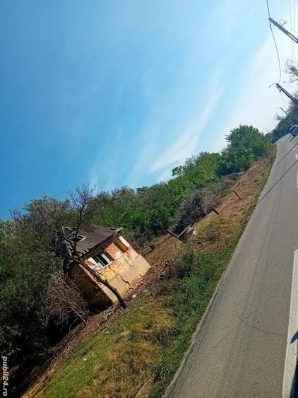 Casă cu 2 camere cu Teren 7000 Mp în Salatiu