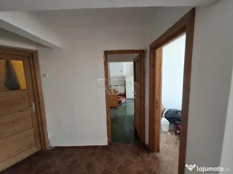 Apartament cu 3 camere decomandat în Gorjului