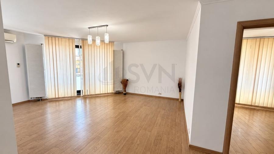 Apartament cu 3 camere decomandat în Domenii