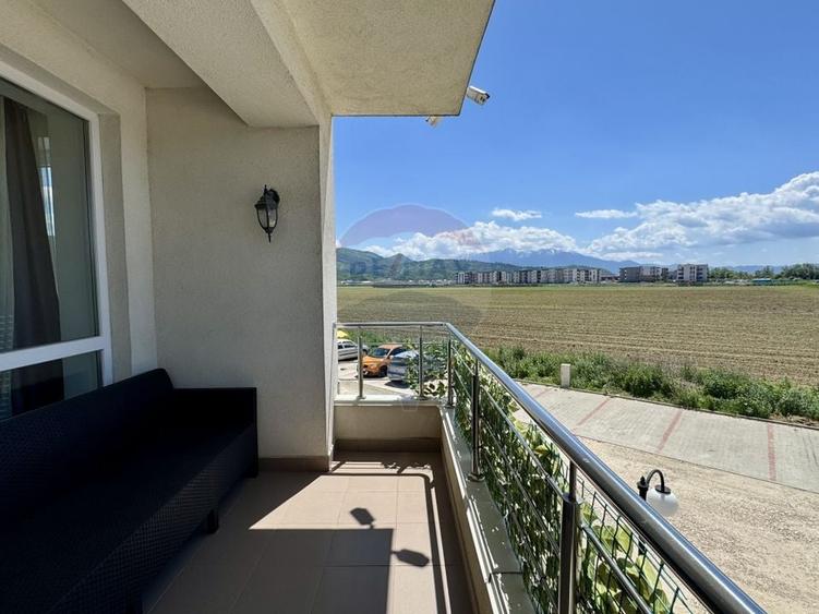 Apartament cu 3 camere decomandat în Cristian